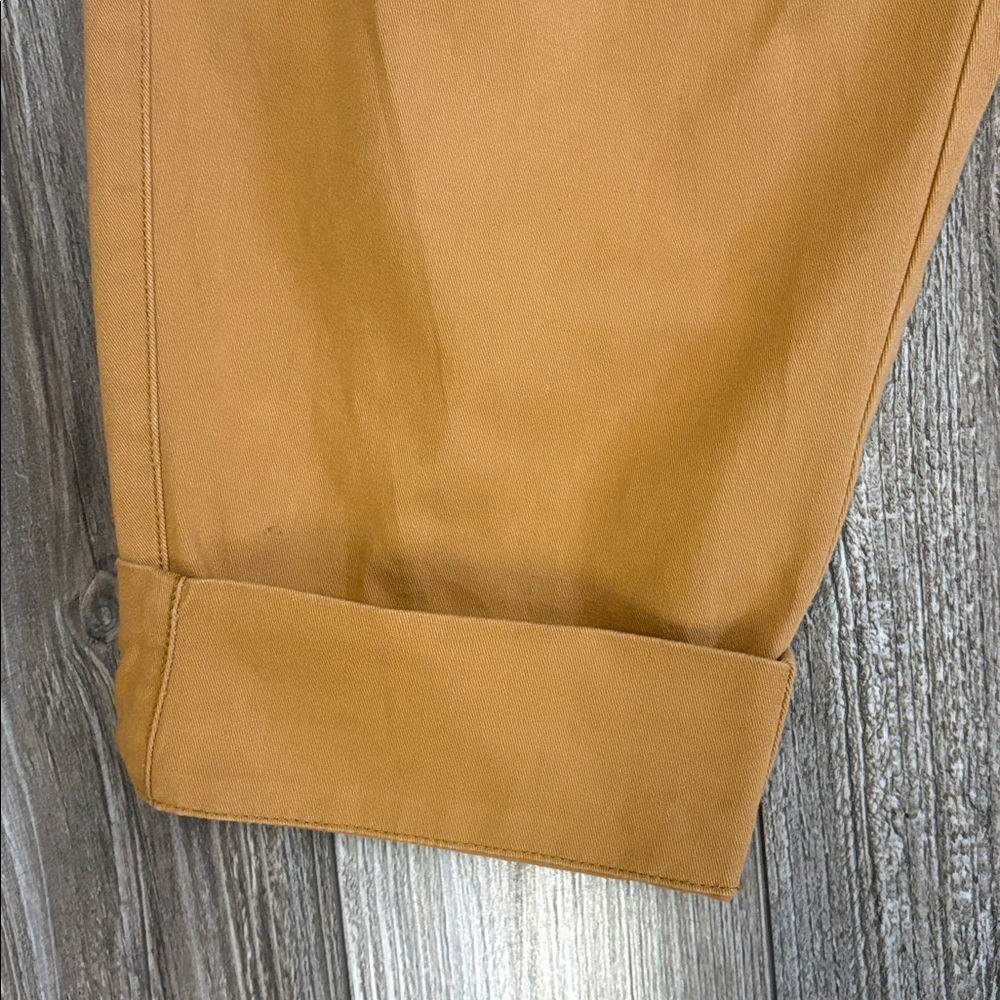 Madewell Pleated Taper Wide-Leg Pants - Picture 7 of 14